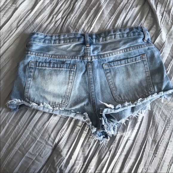 Forever21 jean shorts - Picture 2 of 3